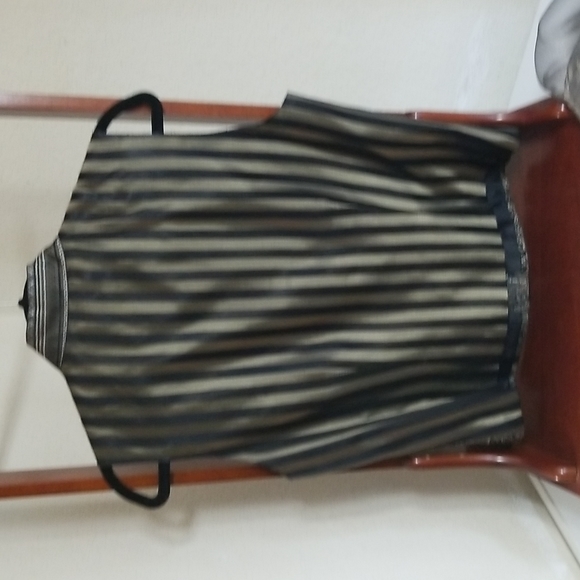 Central Falls Sheer Blouse with vest - Picture 3 of 3